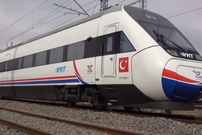 Hızlı tren yola çıktı...