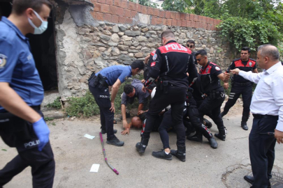 Bursa'da çöp evini temizletmeyip polisi bıçakladı