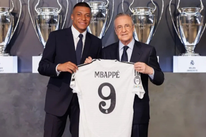 Real Madrid, Mbappe’yi 5 yıllığına kadrosuna kattı