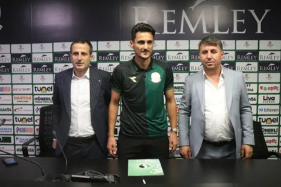 Sakaryaspor, Mustafa Pektemek’i kadrosuna kattı