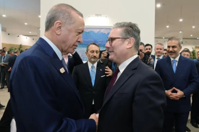 Cumhurbaşkanı Erdoğan, İngiltere Başbakanı Starmer ile görüştü