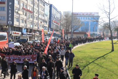 CHP Bursa ve Bursa Halk Dayanışması'ndan görkemli miting